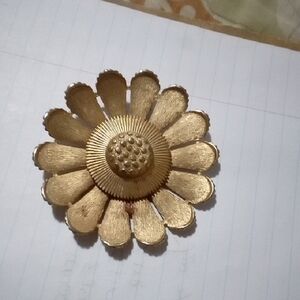 Vintage Gold 3" Flower Brooch